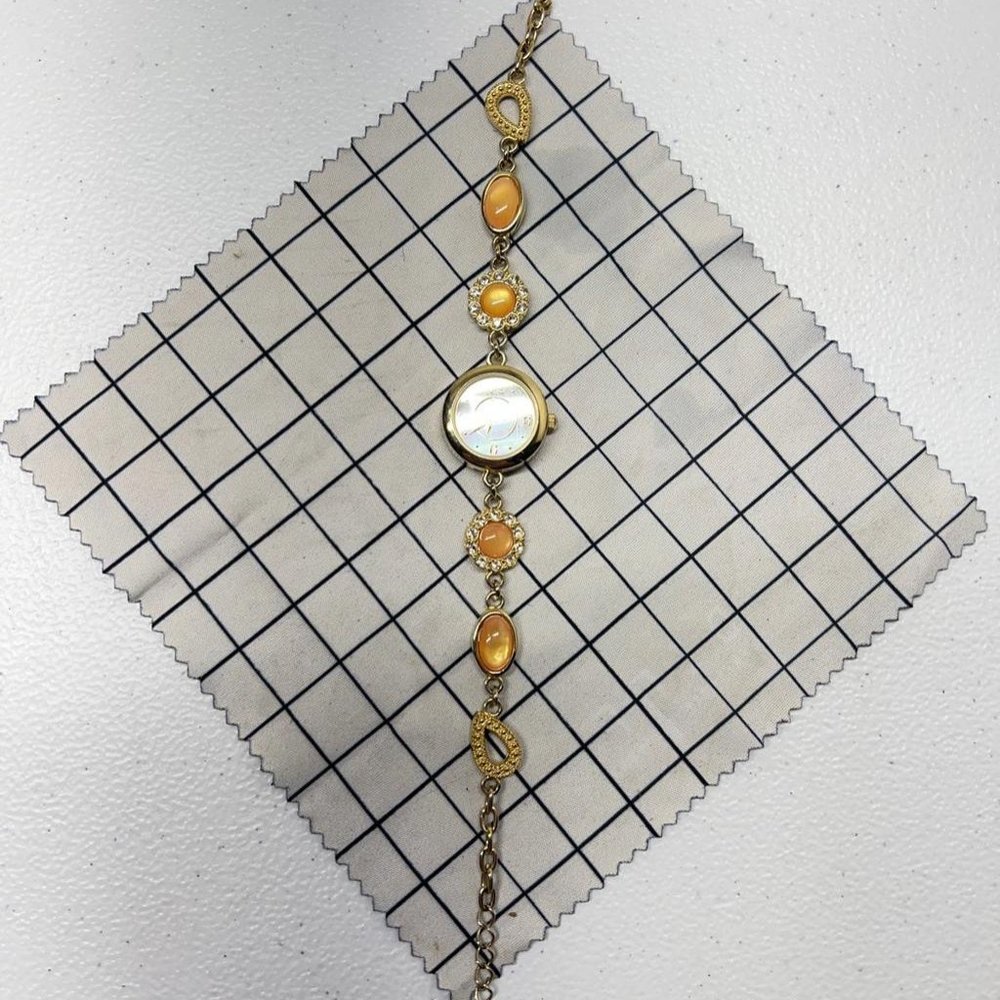 Christian Renet woman watch